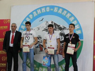 В Нальчике провели отбор на Первенство России по мас-рестлингу. Фото