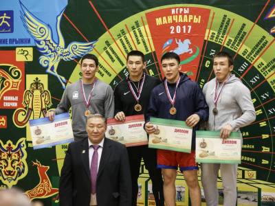 Чемпионат Якутии по мас-рестлингу: Внимание! Поезд отправляется в «Россию»!