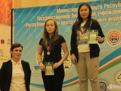 Якутские мас-рестлеры завоевали путевки на первенство России. Фото