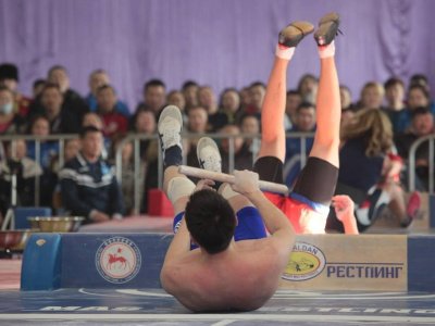 «Предякутскоолимпийский» чемпионат выдал путевки в Верхневилюйск